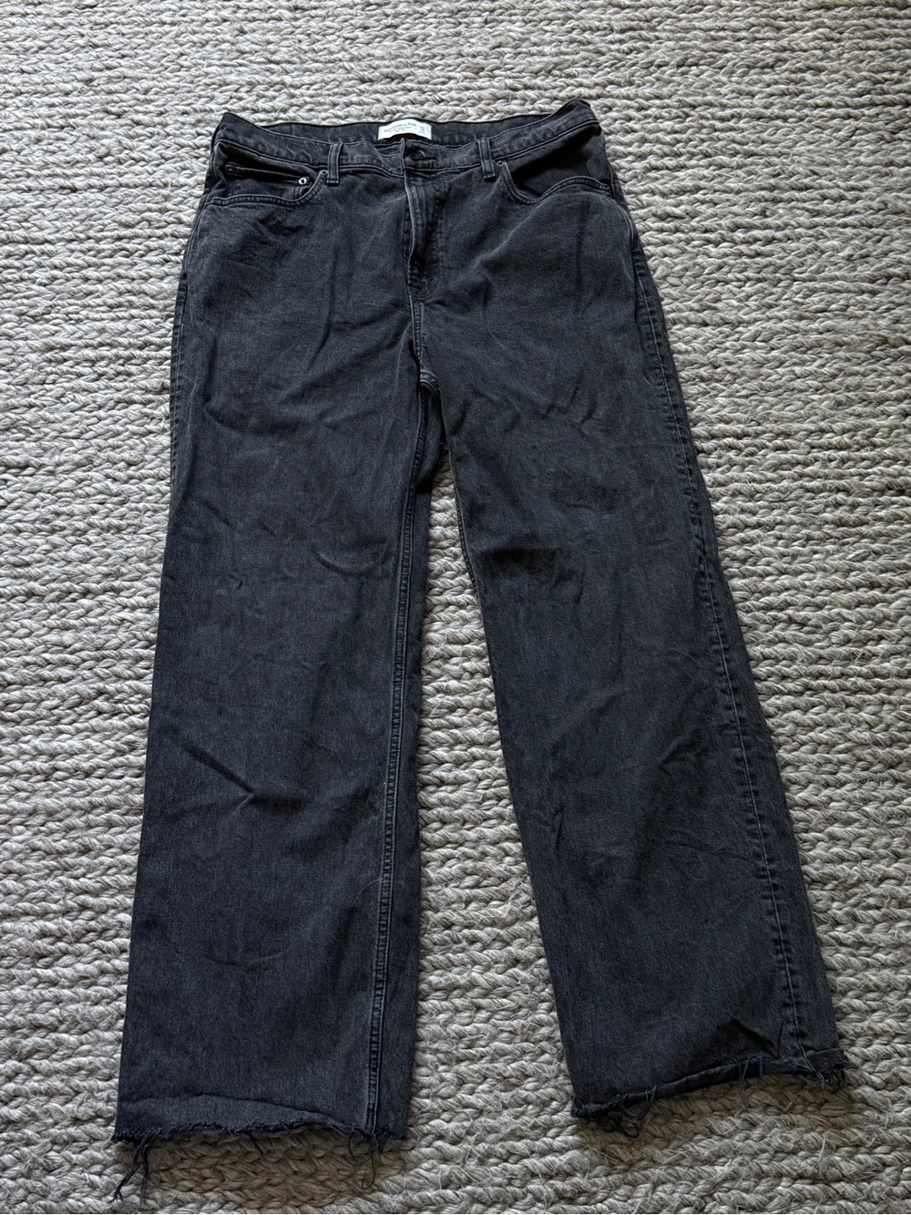 Abercrombie & Fitch High-Rise Relaxed Jeans